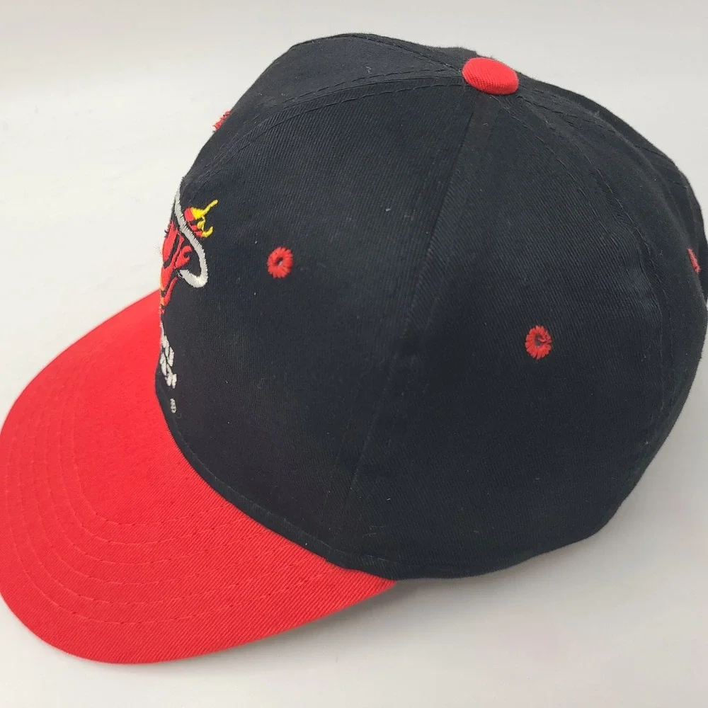 Vintage Youth Miami Heat Hat Snapback UII Black Red NBA Basketball 90s Logo Boys